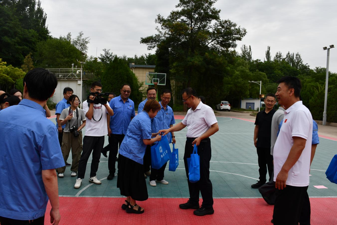 圖片1.png 圖片1.png